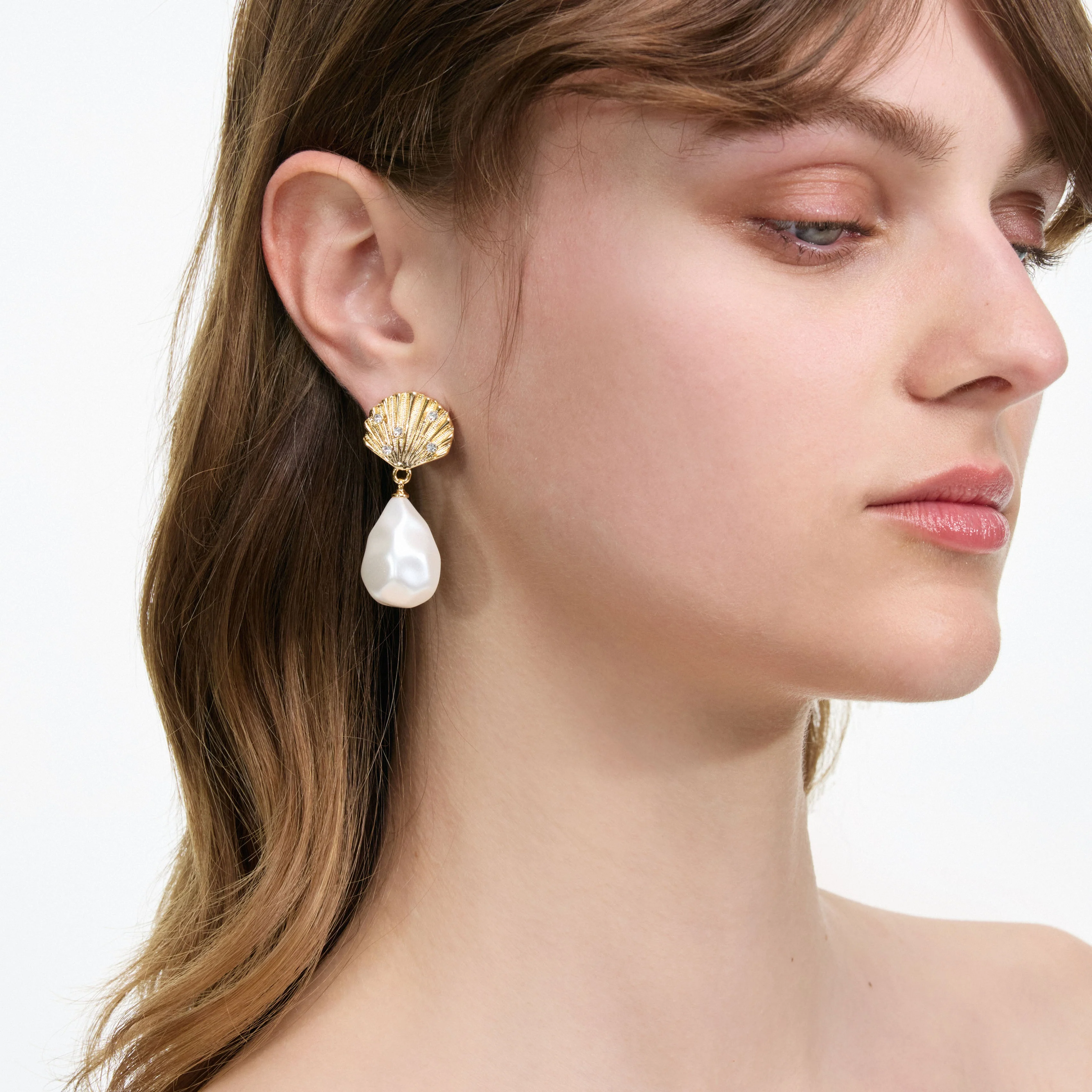 Tiered Shell Earrings - Image 2