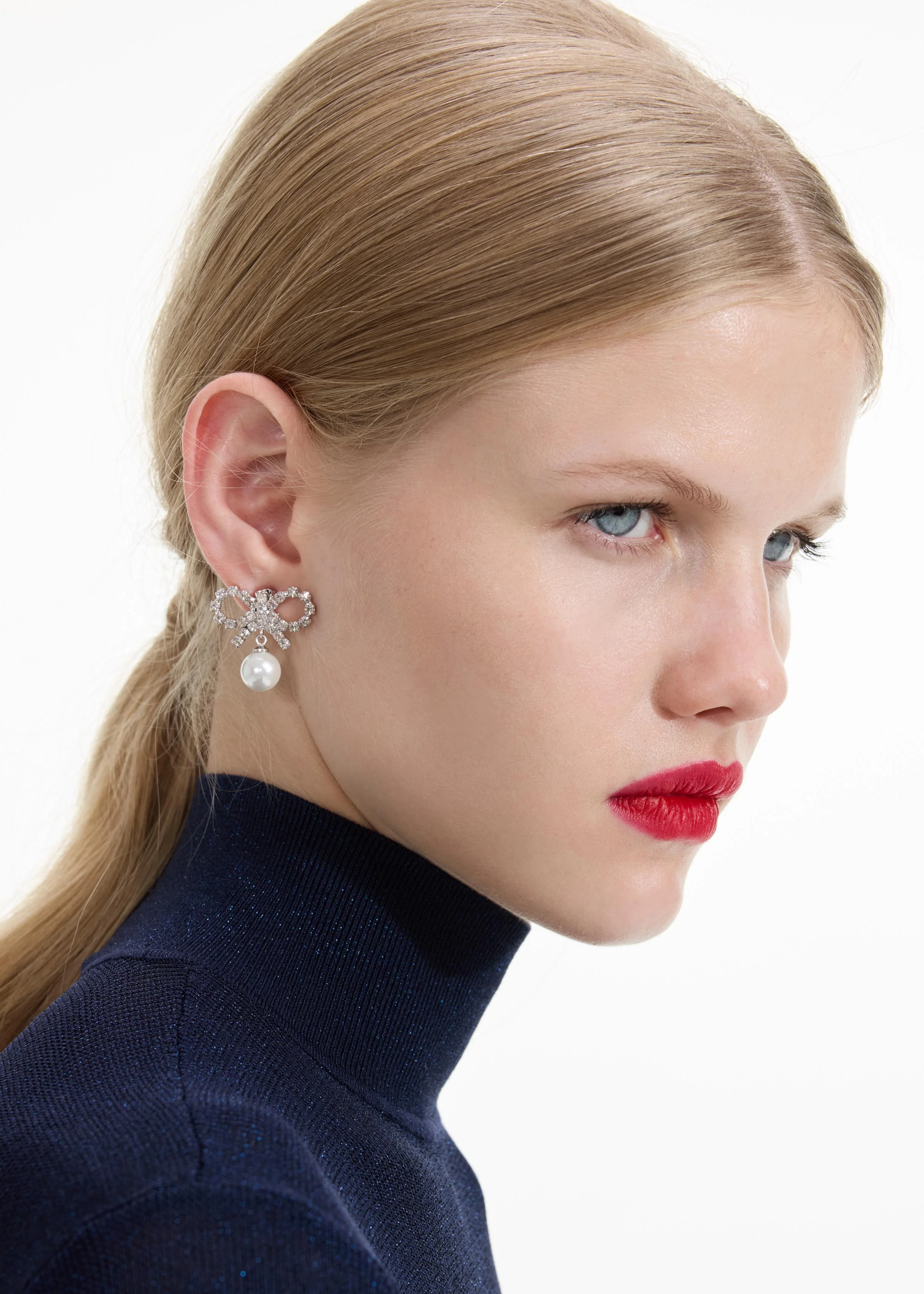 Micro Bow Pearl Earrings - Image 2